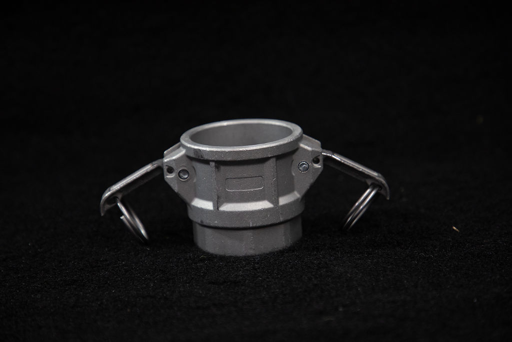 Union (Plain x Male Threaded)