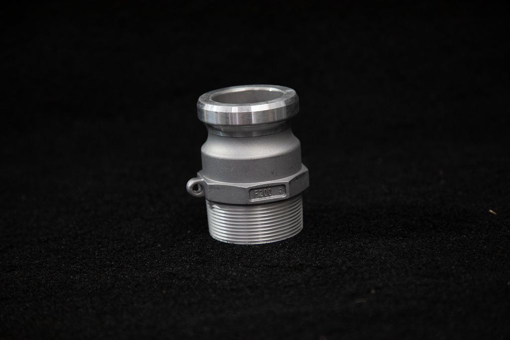Union (Plain x Male Threaded)